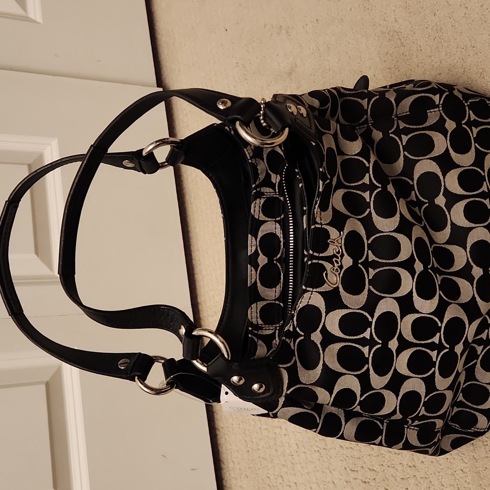 Coach Signature Canvas Ashley Madison Shoulder Bag F21881